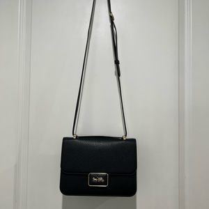 Coach purse retail